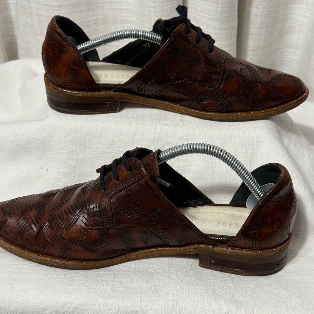 Freda Salvador Brown Leather Oxford Shoes Textured Pointed Toe Womens Size 8 - Picture 13 of 16